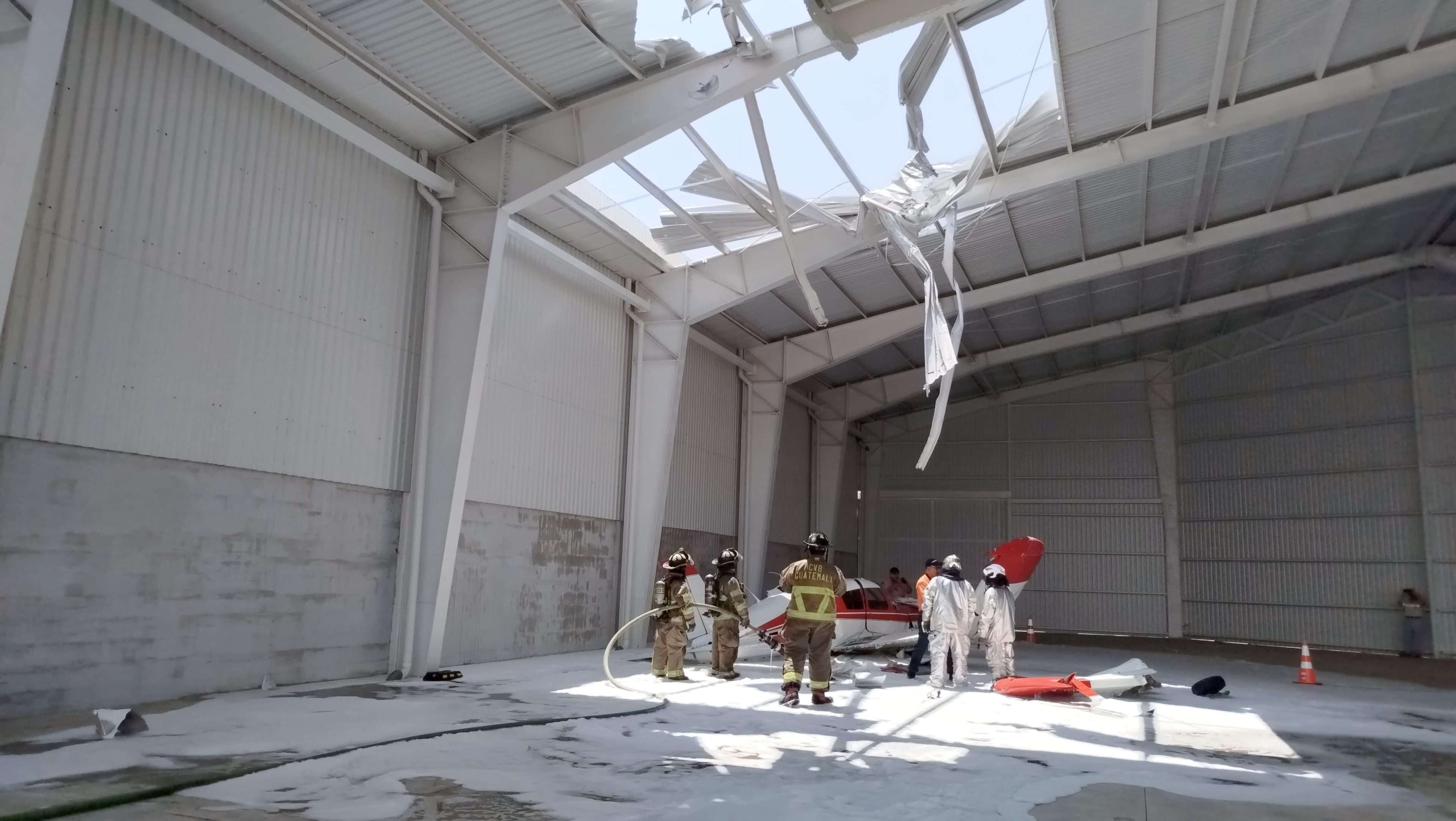 ¿Quiénes fueron los heridos por el accidente de la aeronave en el Aeropuerto La Aurora?