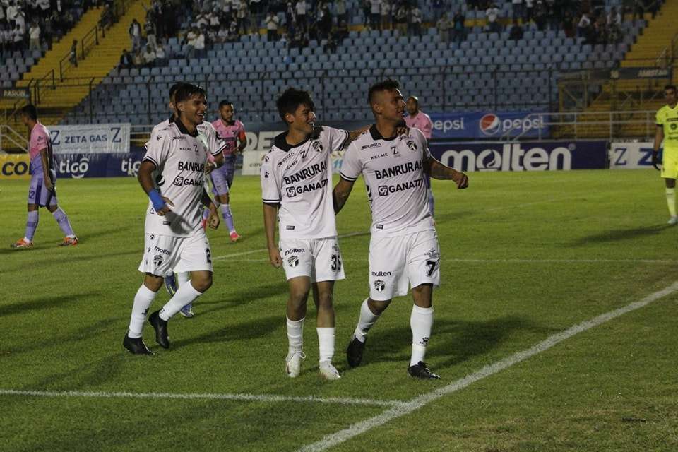 Andres Lezcano Comunicaciones