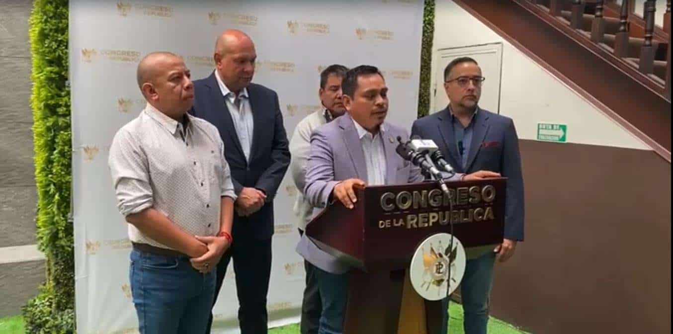 Bancada VOS presenta iniciativa de Ley para contrataciones sin corrupción