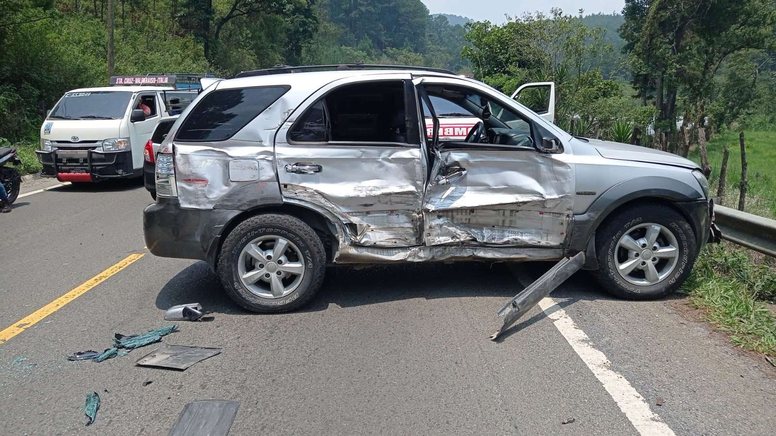 Triple colisión en Kilómetro 189.5 ruta a las Verapaces