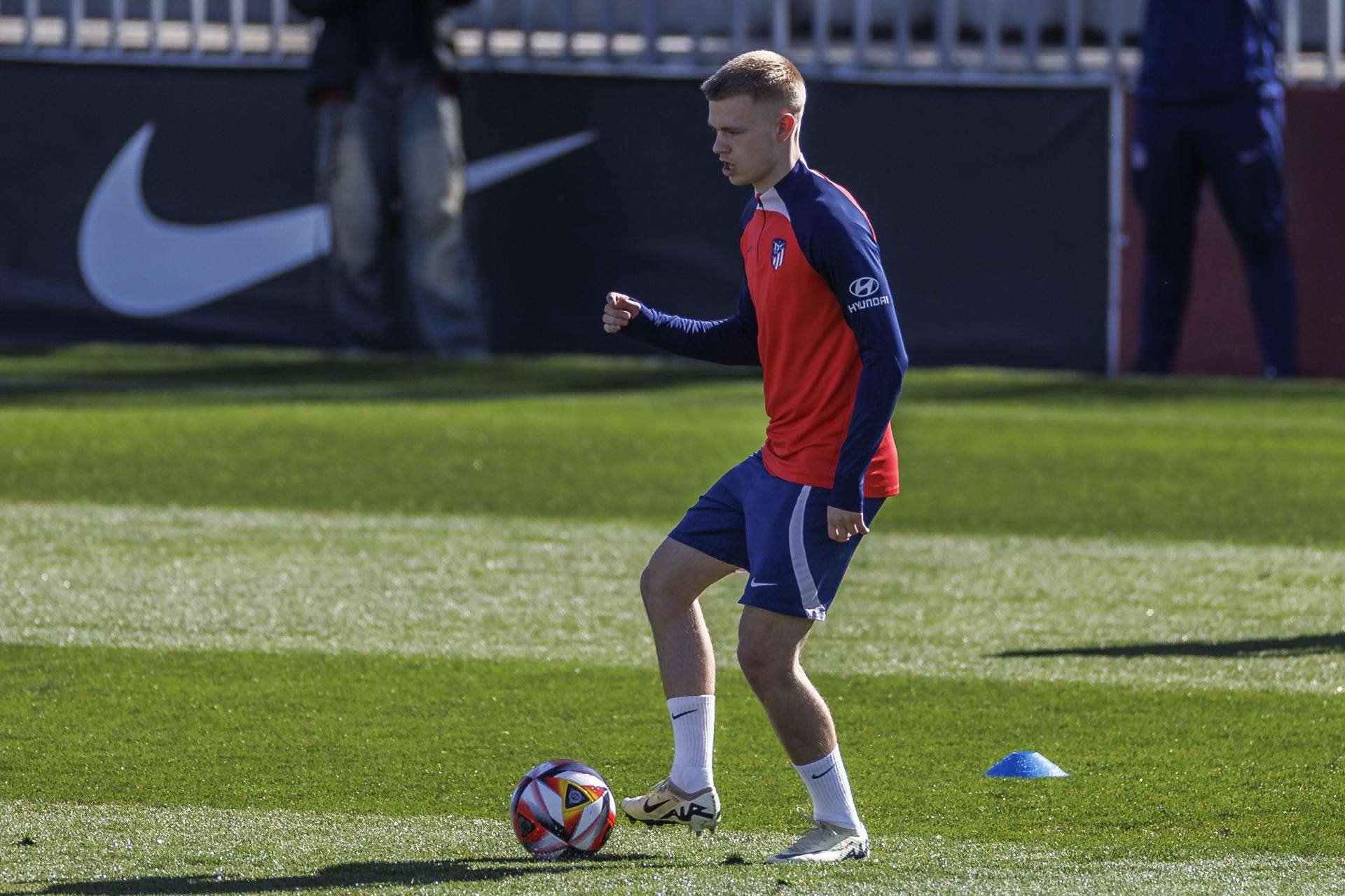 Vermeeren apunta al once titular en la última jornada con el Atlético