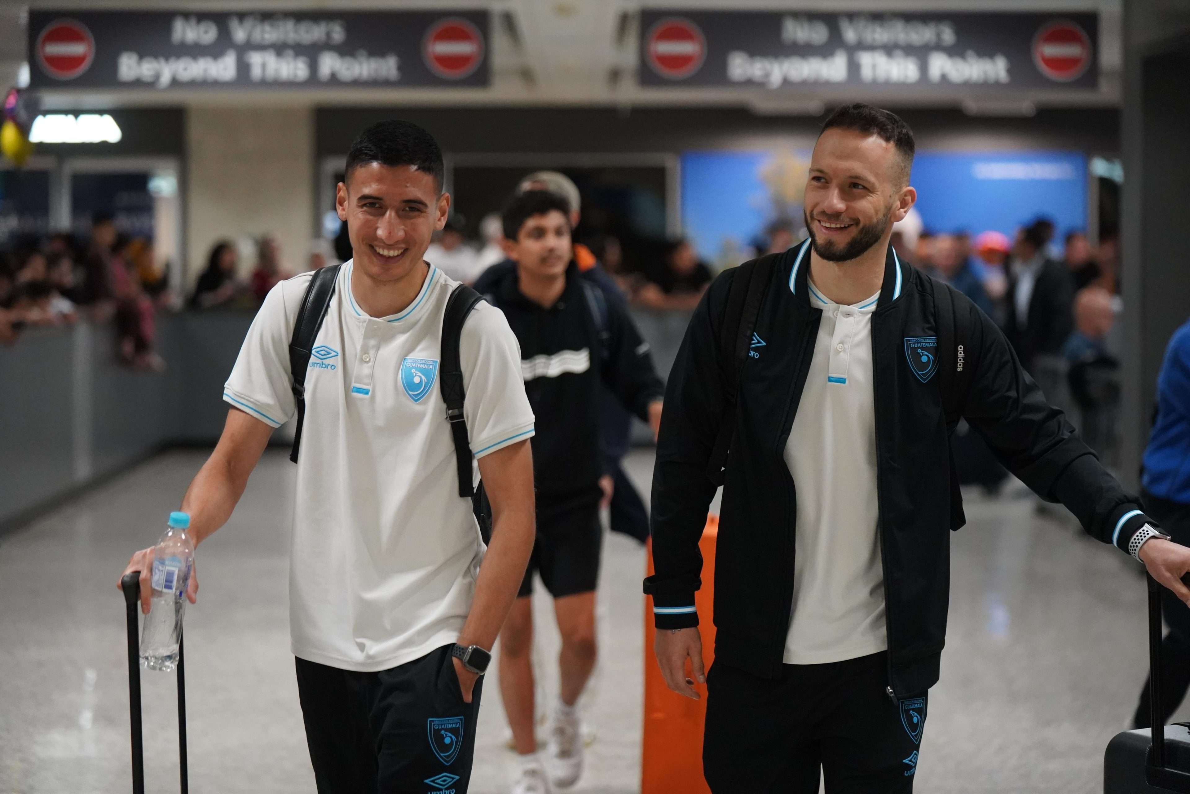 EN VIDEO | Selección Nacional de Guatemala llega a Washington para el partido ante Argentina