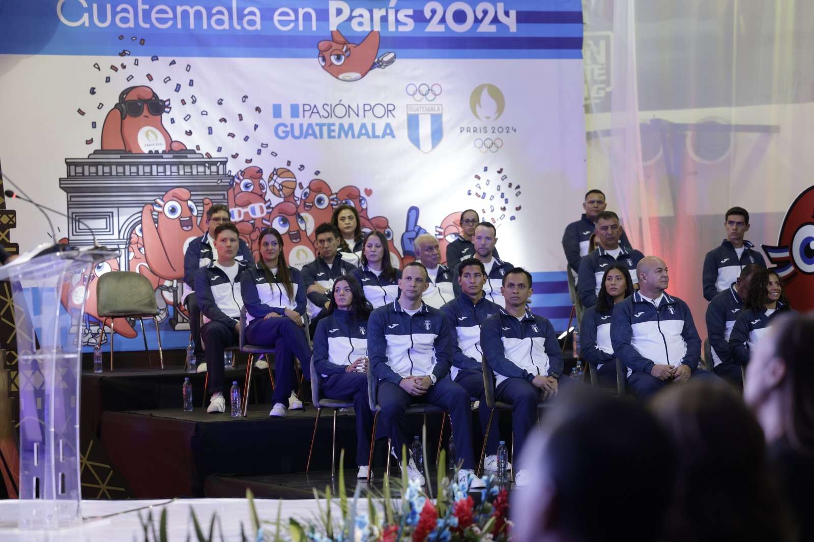 París 2024: Atletas guatemaltecos son juramentados para los Juegos Olímpicos.