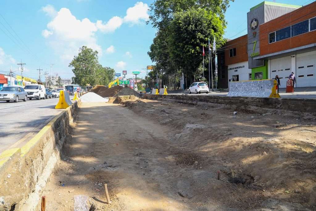 Félix Alvarado asegura que Paso a desnivel de avenida Petapa estará completada al 100% para el 31 de octubre