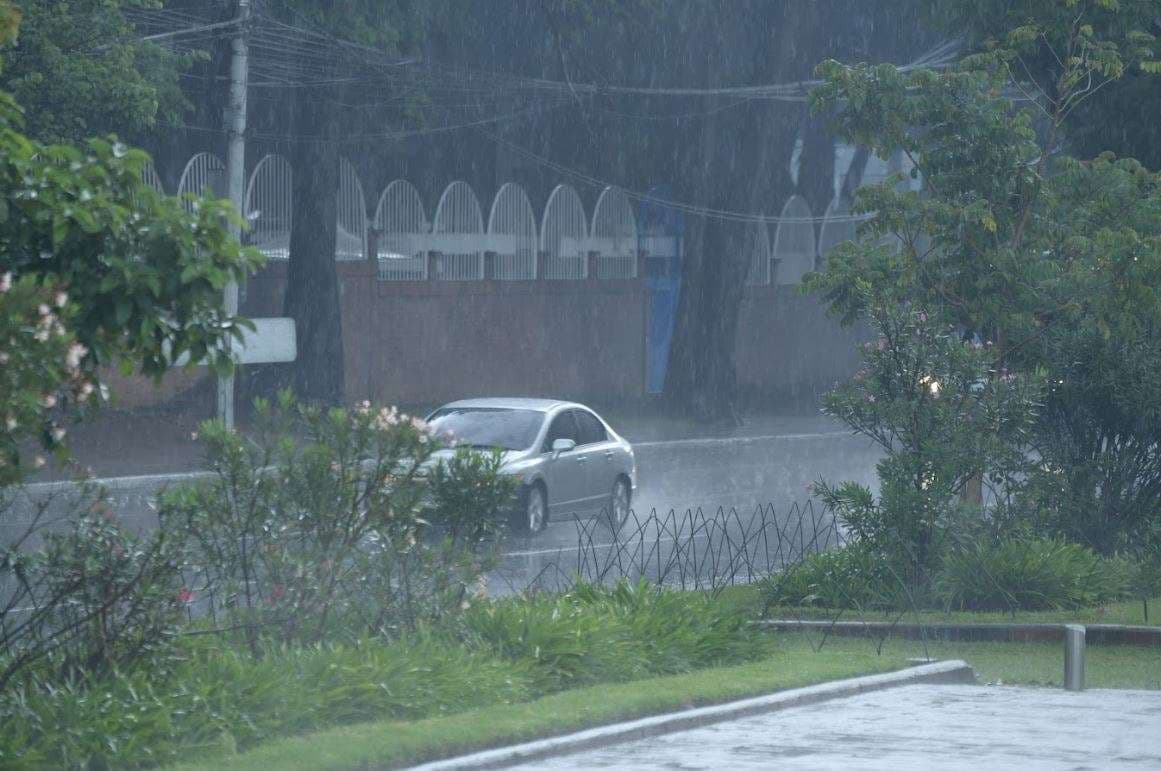 Insivumeh reporta ingreso de humedad y lluvia en varias regiones de Guatemala