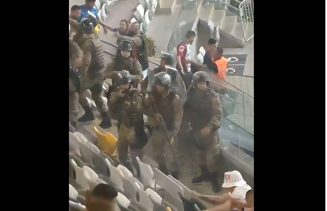 EN VIDEO | San Lorenzo acusa a Policía brasileña de «salvaje agresión» a sus hinchas