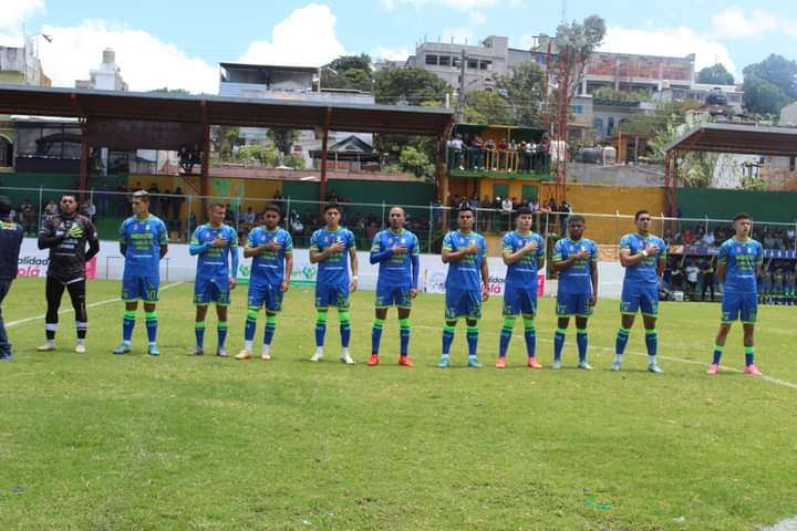 Mixco le anota 12 goles a la Selección de Sololá en juego por feria patronal