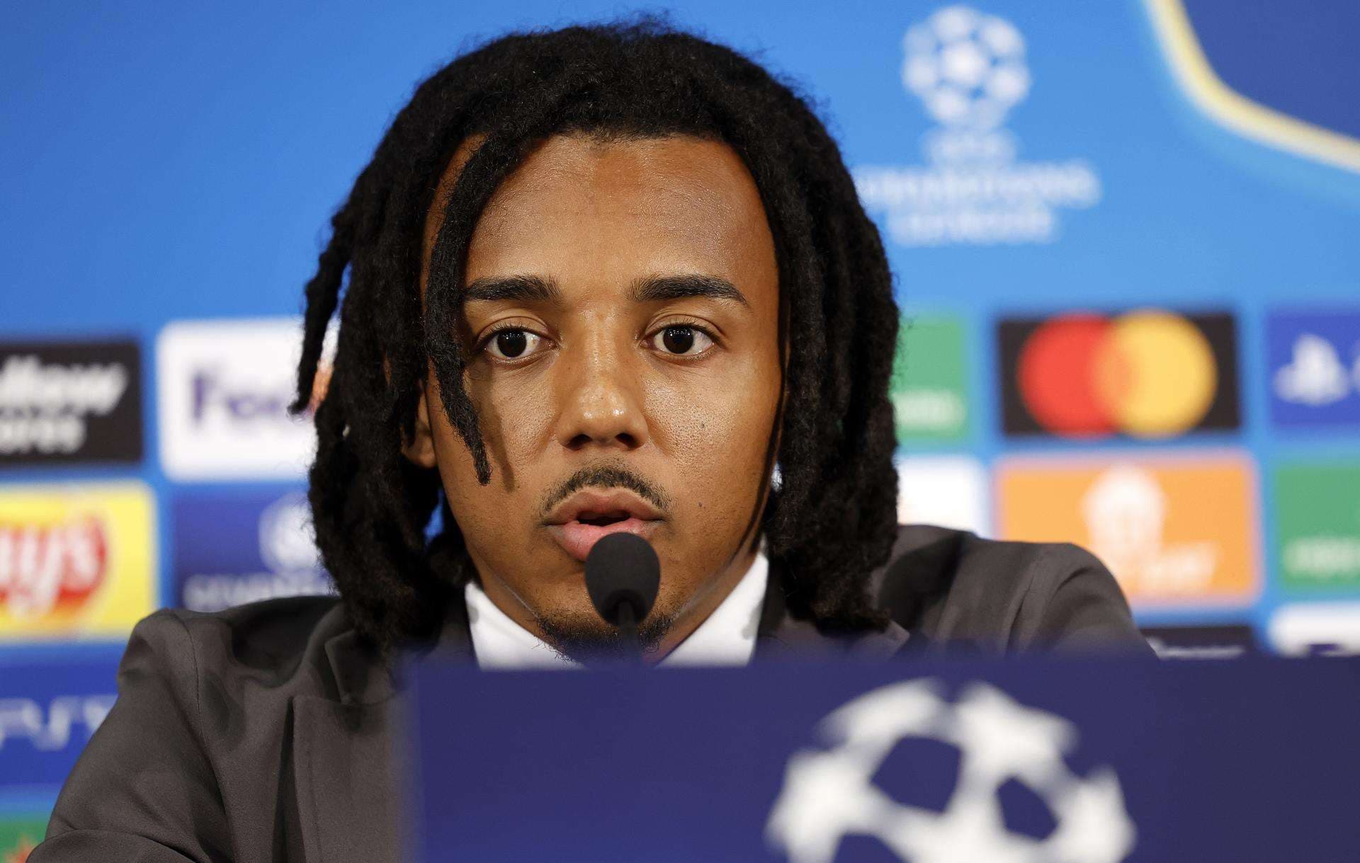 Kounde: «El año pasado quedamos eliminados en cuartos y este año queremos más»