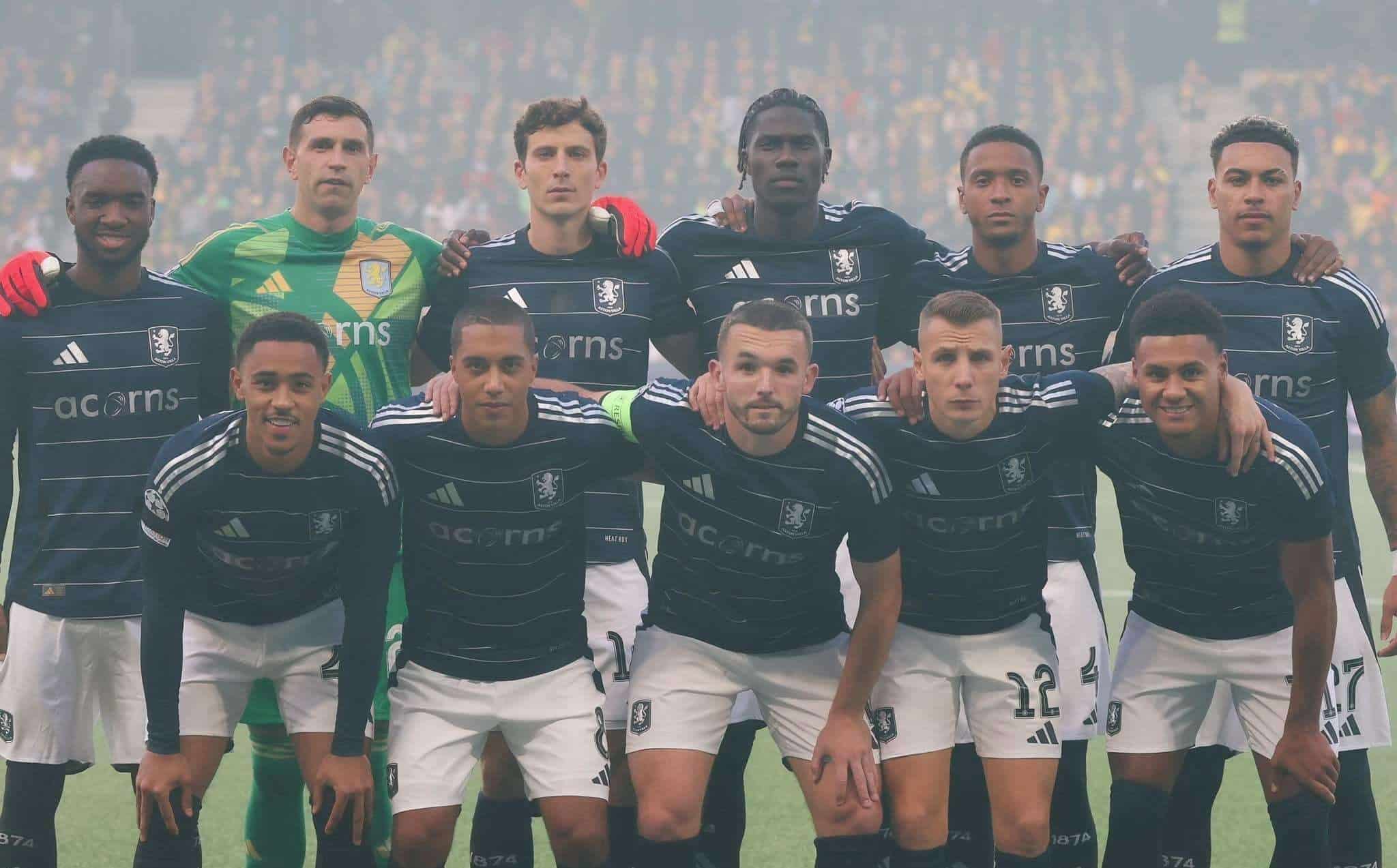 Dibu Martínez y el Aston Villa inician su camino en la Champions con pie derecho