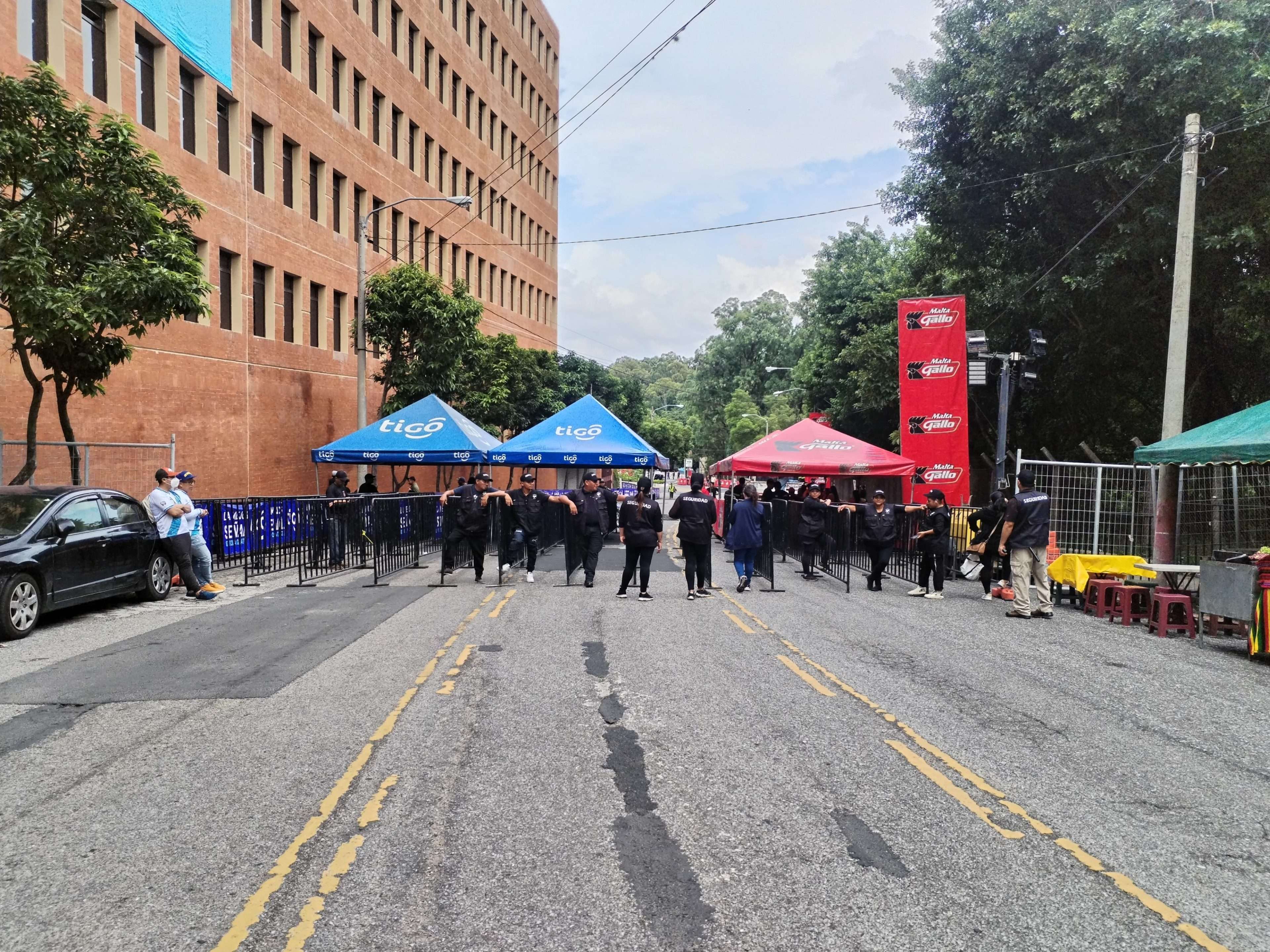 #GuateXLaRed: Abren los accesos al estadio Doroteo Guamuch para el Guatemala vs Martinica