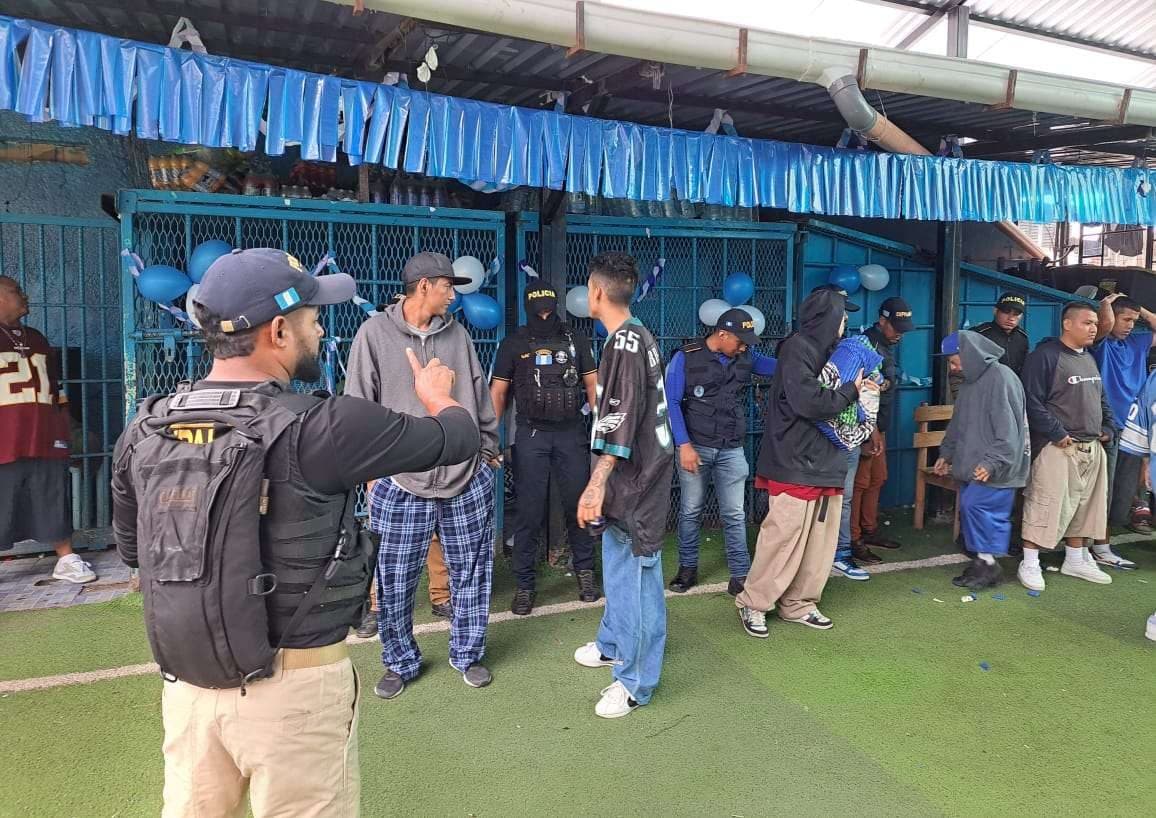 Localizan teléfonos en Preventivo de la zona 18 y en cárcel de Quiché