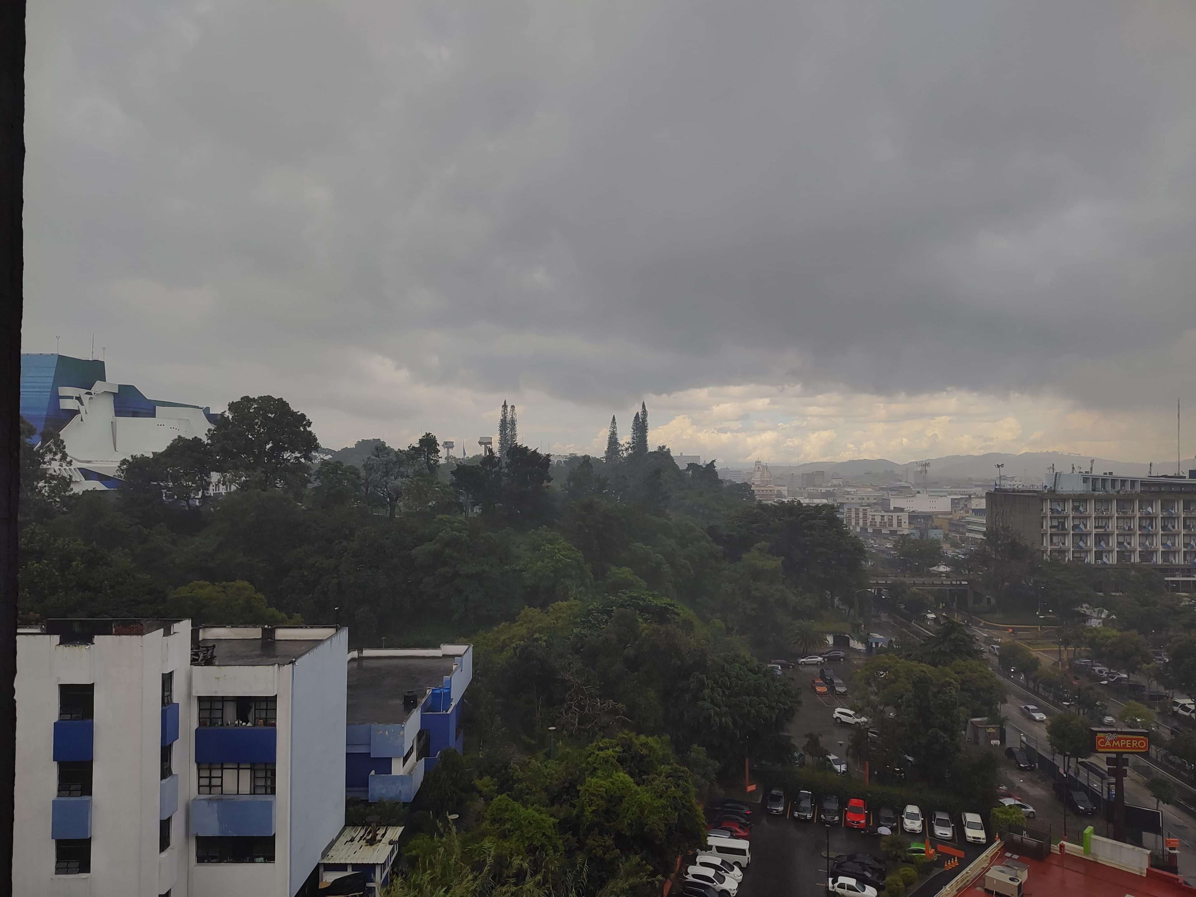 ÚLTIMA HORA | Lluvia intensa afecta múltiples zonas de la capital
