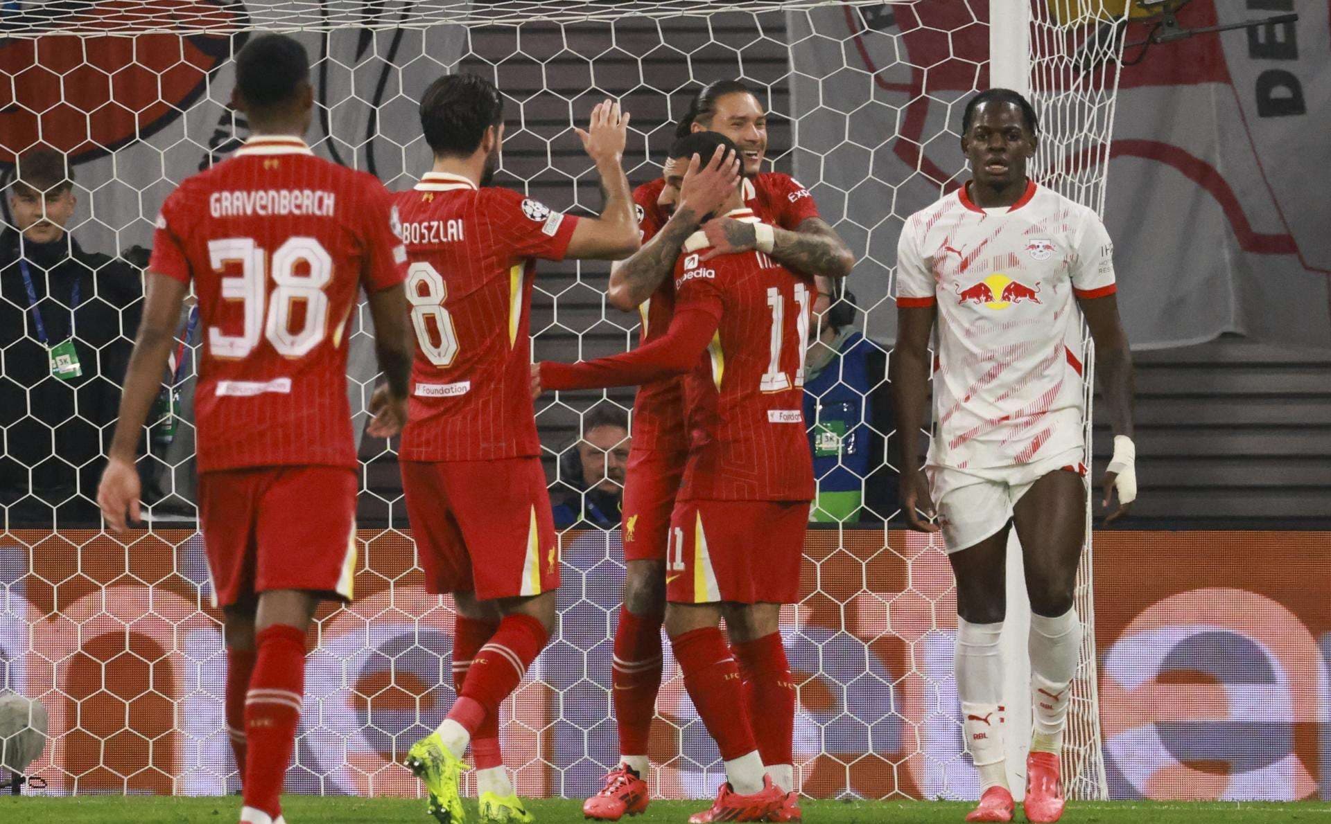 Liverpool triunfa de visita ante el Leipzig y alarga su pleno de triunfos