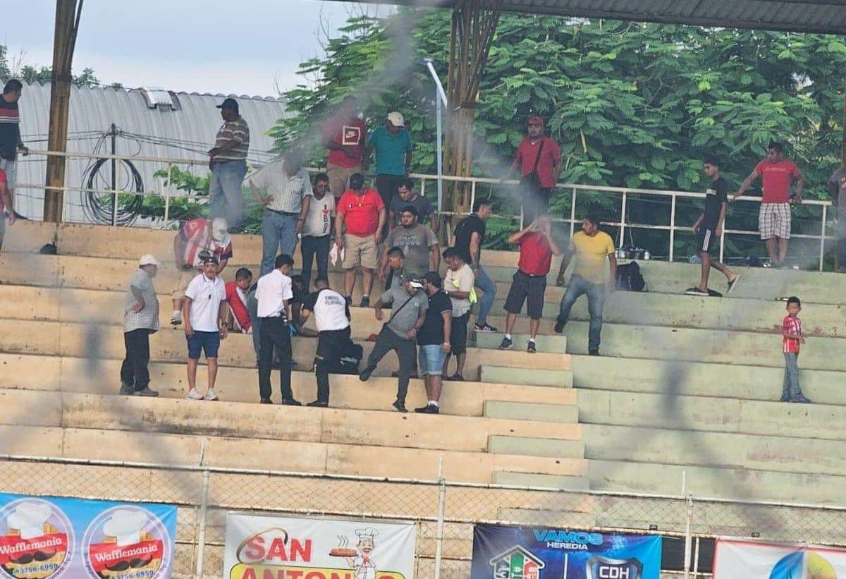 Multan a Heredia y Juventud Teculuteca por ataque armado adentro del estadio