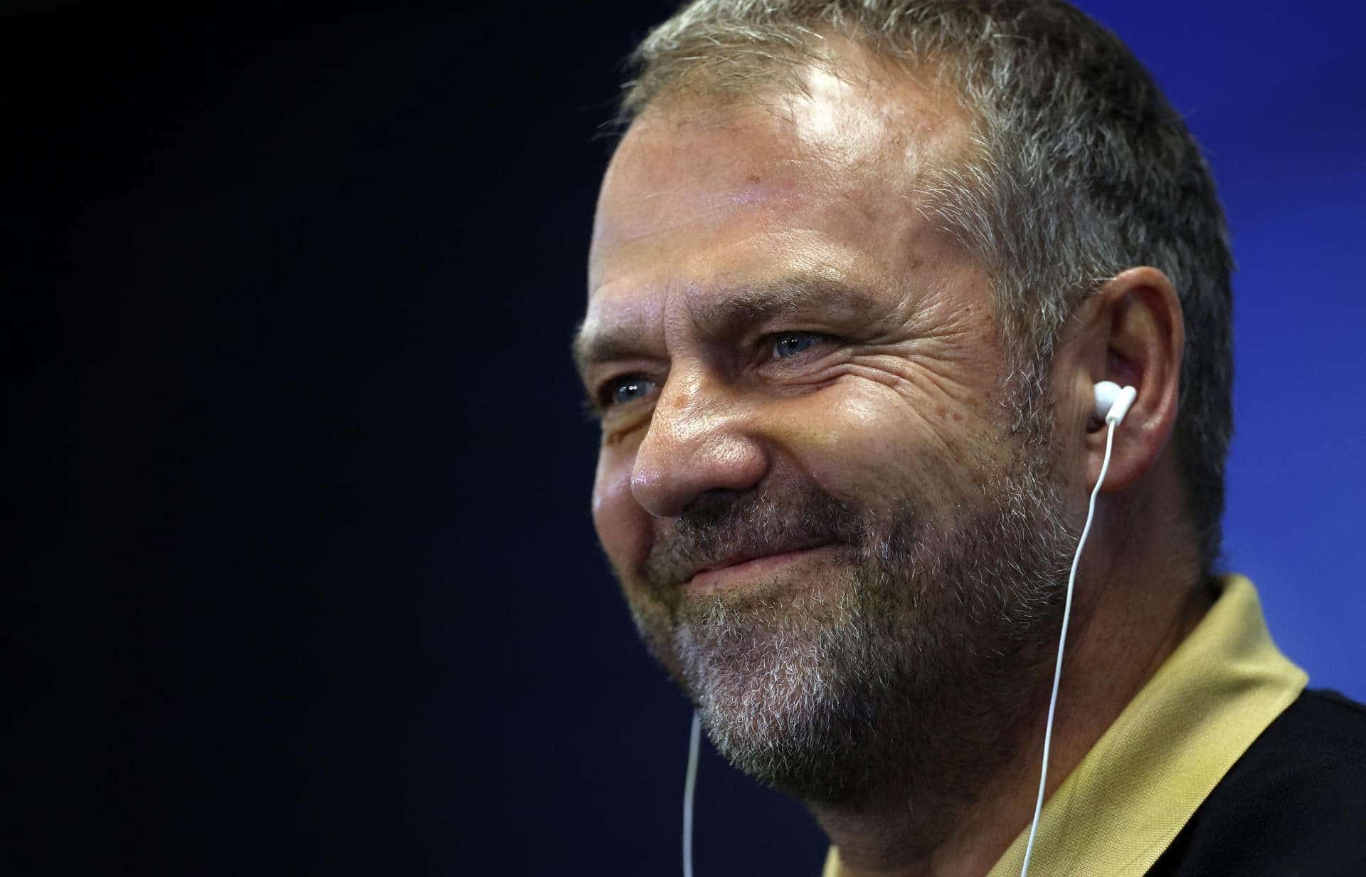 Flick confirma que Gavi, Olmo y Fermín entrarán en la convocatoria contra el Sevilla