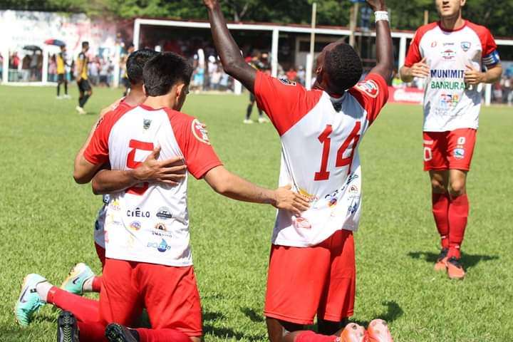 Definidos los dos finalistas para disputar el título de la Primera División