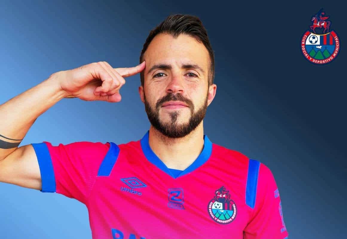 Es oficial: Rodrigo Saravia es nuevo jugador de Municipal