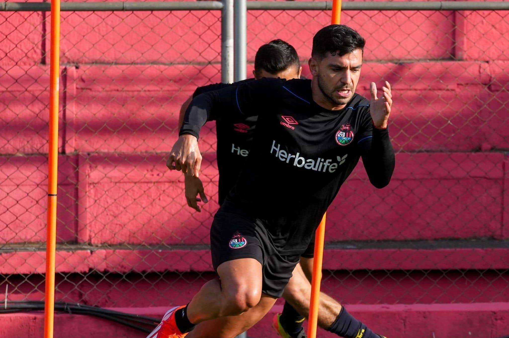 Municipal confirma salida de Matías Rotondi, quien vuelve a Honduras