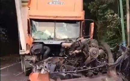 EN VIDEO | Choque de tráilers bloquea el paso hacia la frontera Ciudad Pedro de Alvarado