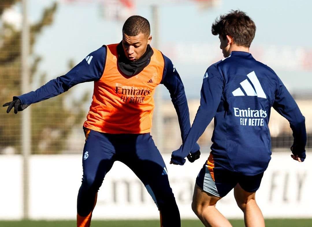 Ancelotti plantea seis cambios en la alineación para enfrentar al Celta