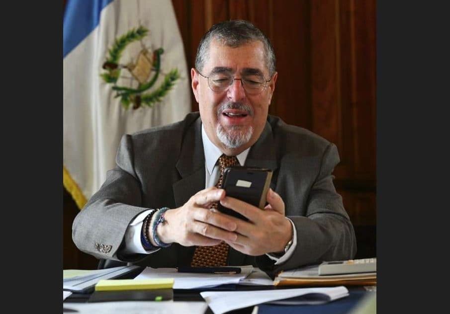 Arévalo habla sobre proyectos fronterizos con presidenta de México