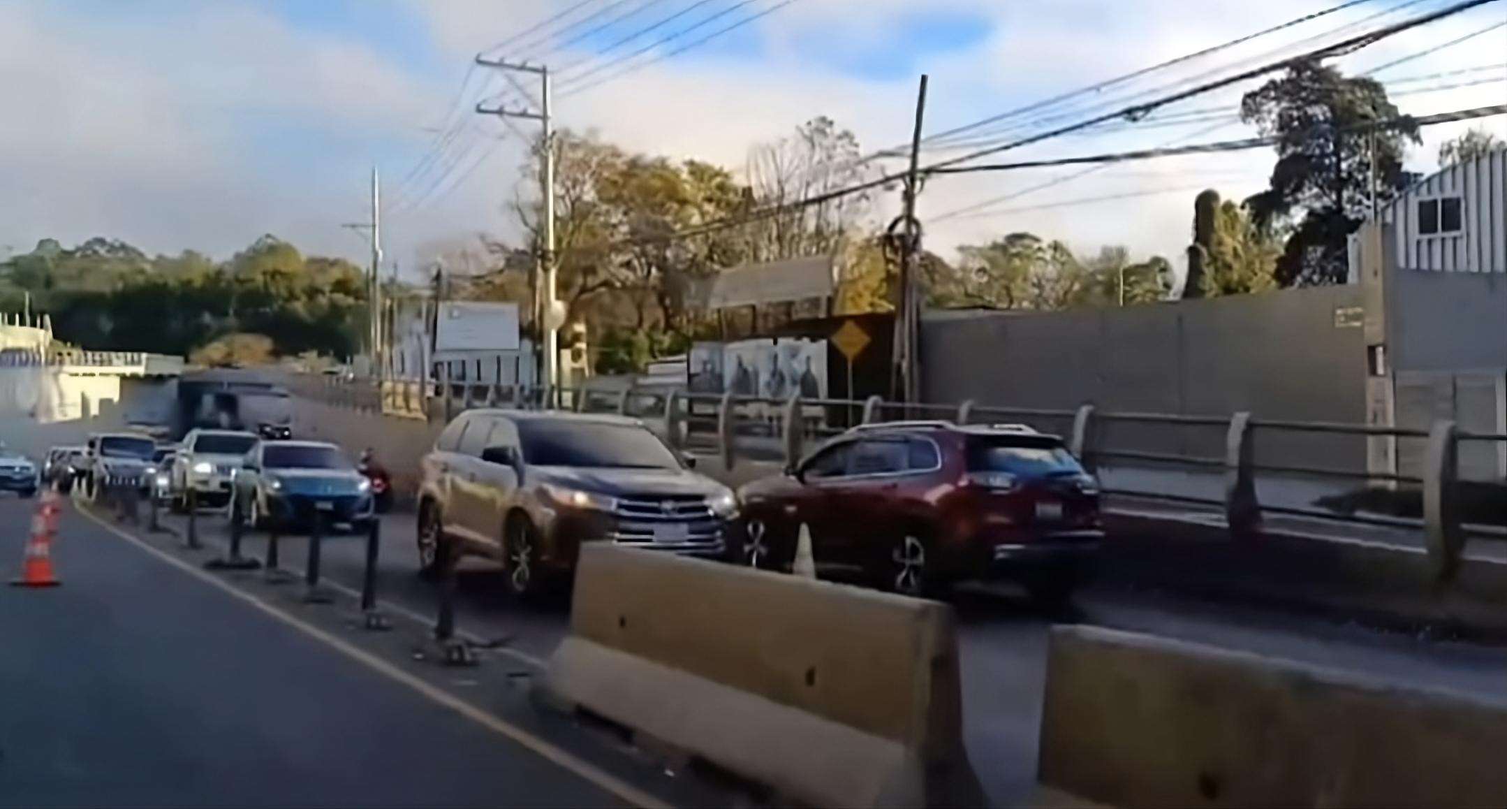 Accidente causa congestionamiento en Ruta a El Salvador