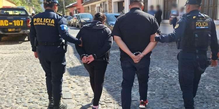 «¿Dónde está mi hijo?» Preguntó en la PNC, y terminó arrestada por estafa