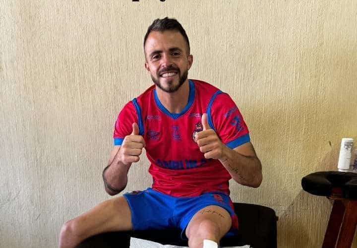 Rodrigo Saravia se pronuncia luego de salir lesionado ante Achuapa