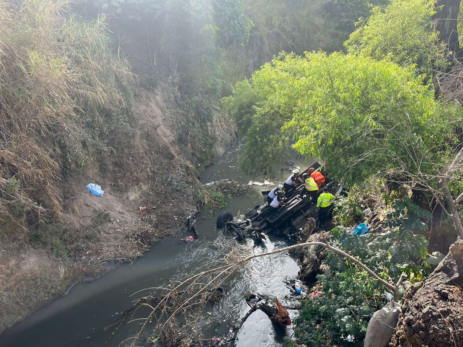 Entidades de gobierno se unen al luto en sus redes sociales