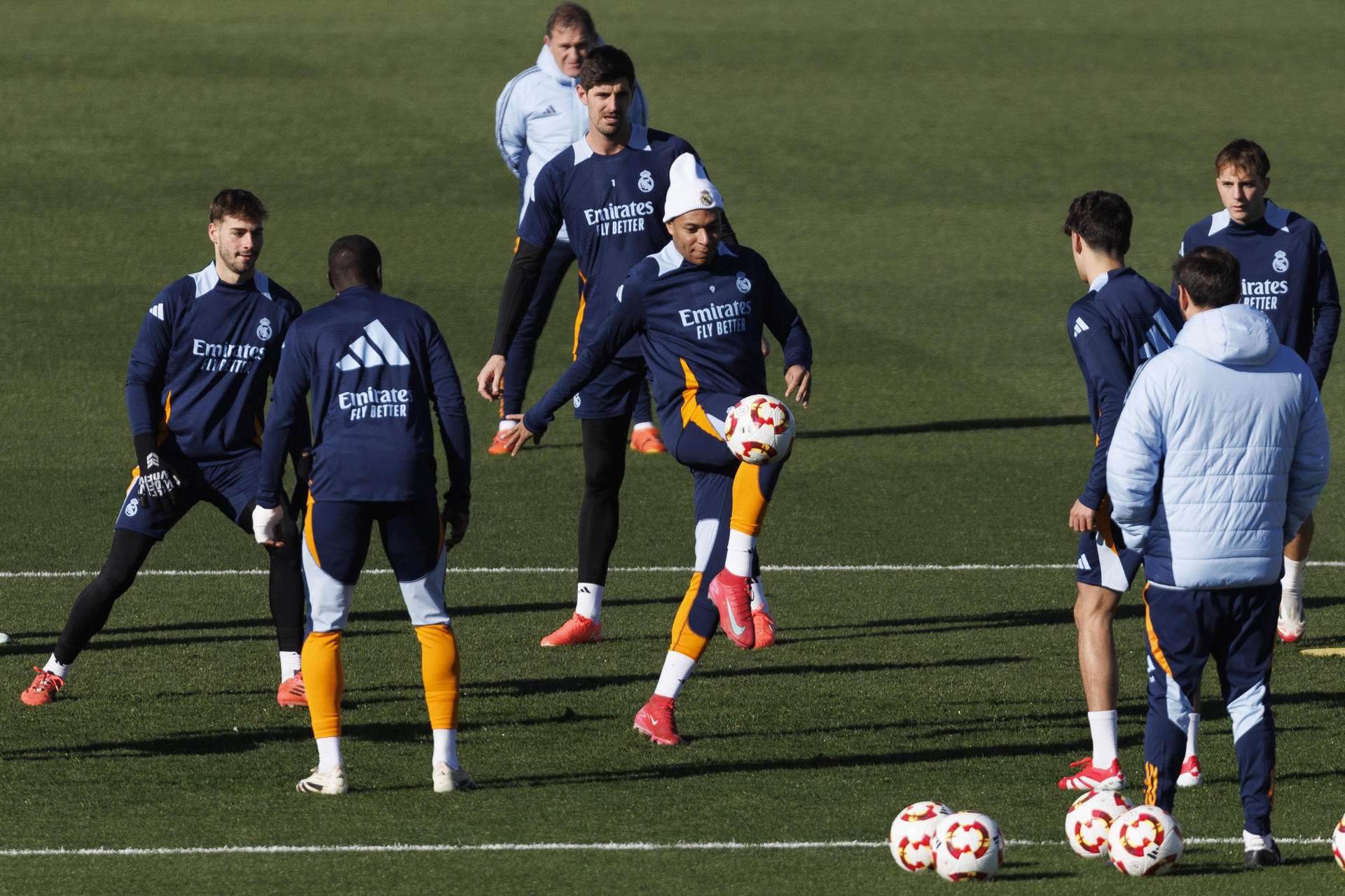 Camavinga se apunta al derbi; Bellingham y Mbappé entrenan con normalidad