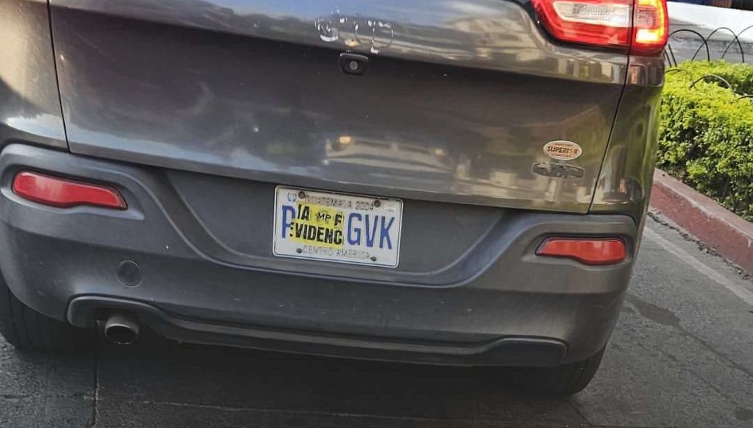 ¡Un detalle en su vehículo le costó Q500! Conductor es multado en zona 1