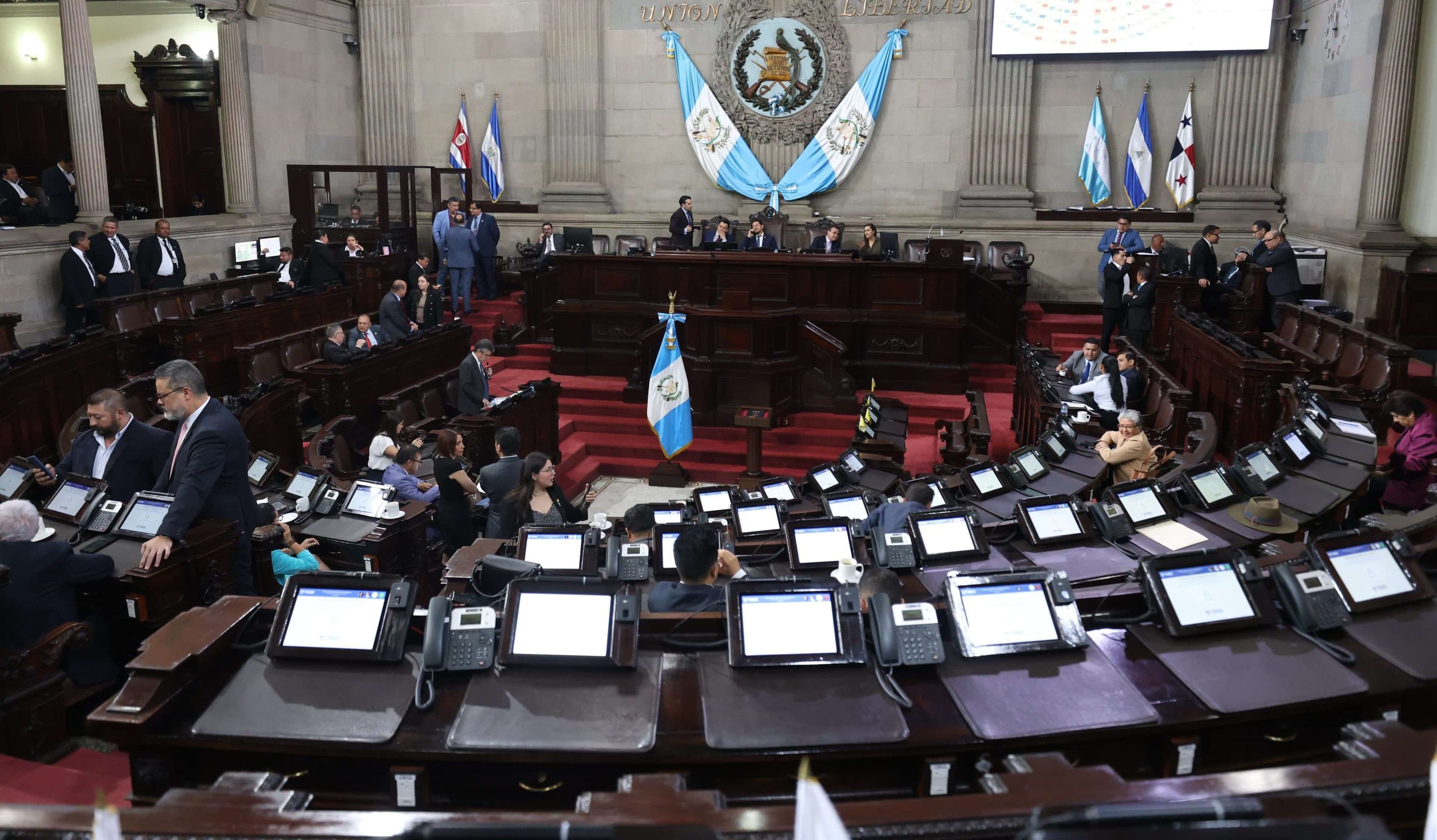 Se suspende sesión en el Congreso por falta de quórum