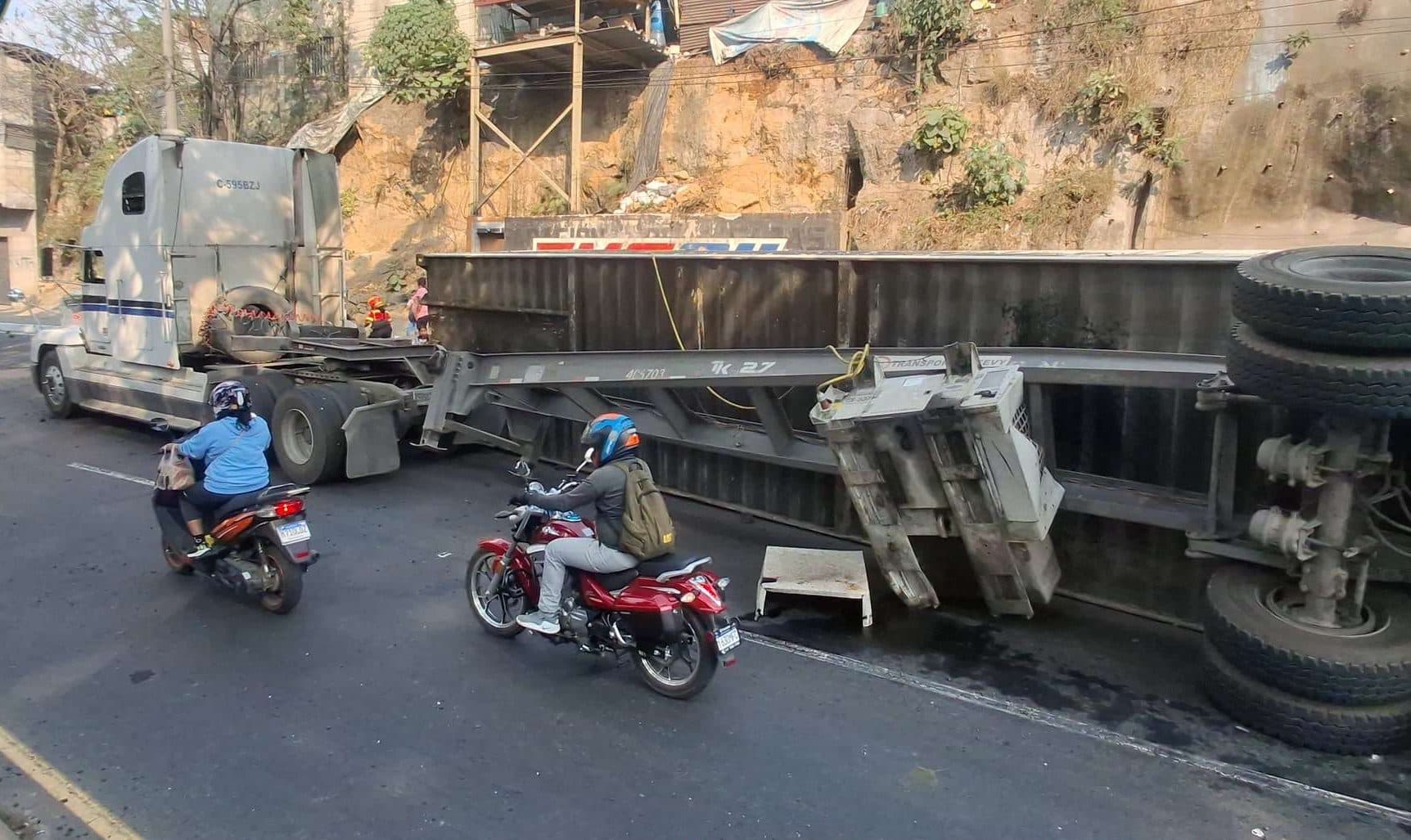 ¡Mucho más que tráfico! Así colapsaron algunas rutas durante el descanso