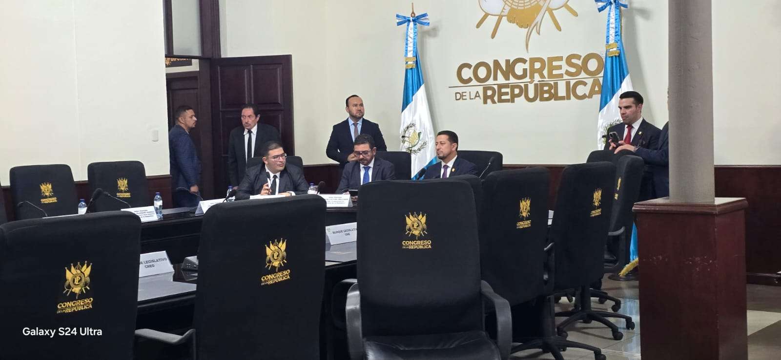 ¿Habrá sesión plenaria esta semana? Así empieza la instancia de jefes de bloque con pocos representantes