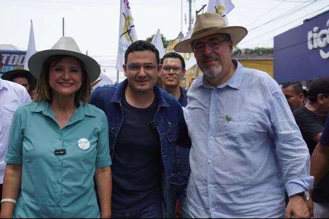 ¿Amigos o solo colegas? Arévalo rompe el silencio sobre su relación con Karin Herrera y Samuel Pérez