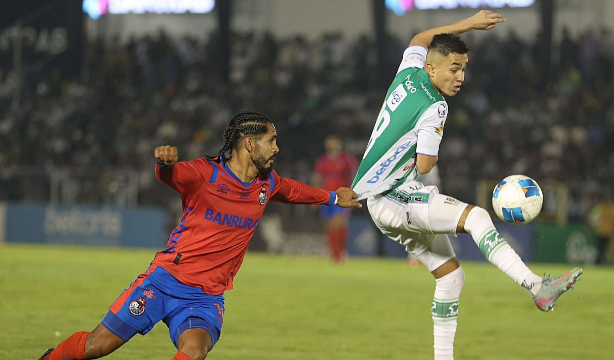 El campeón entre Antigua y Municipal se definirá en el Trébol