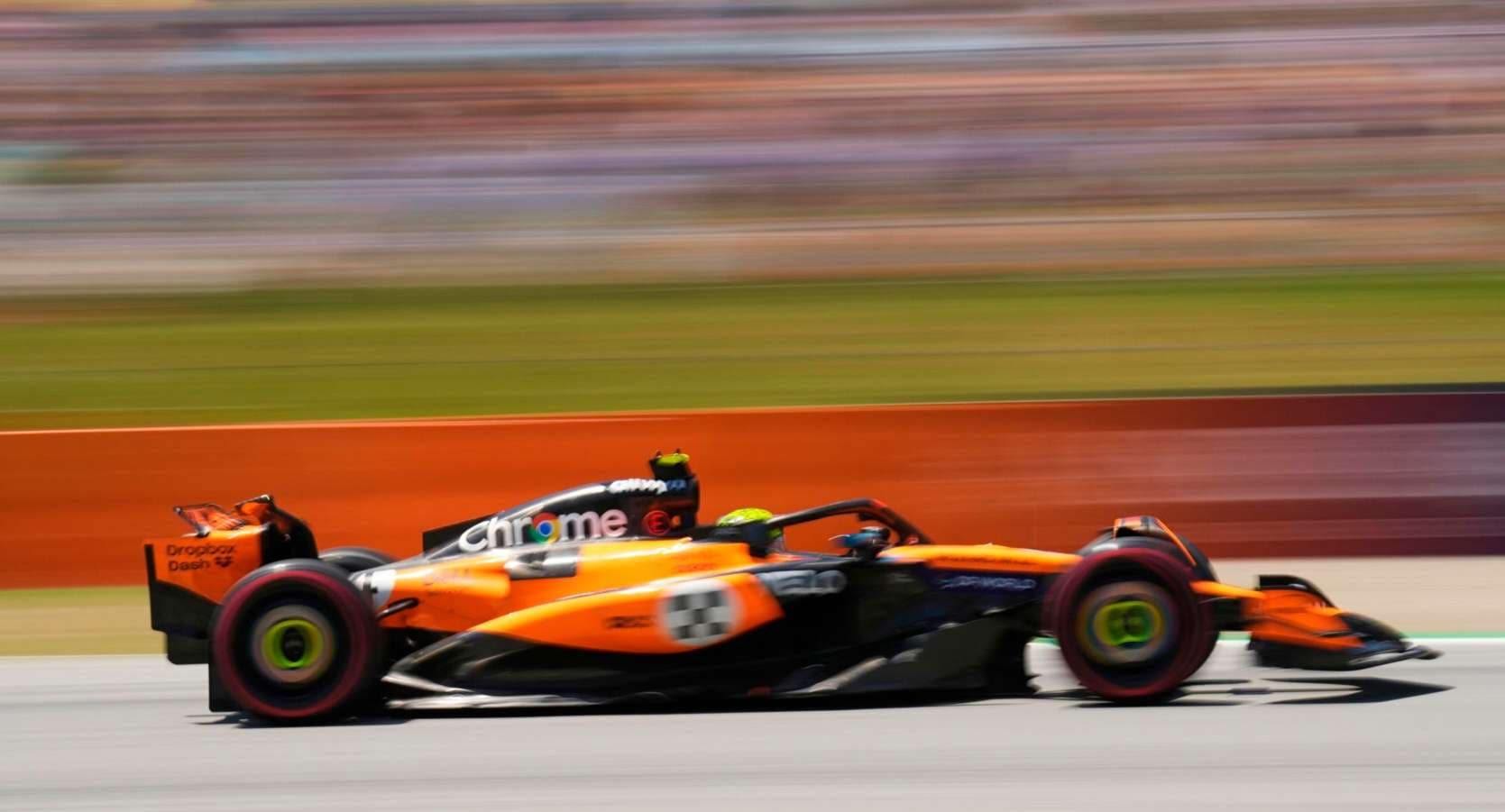 Los McLaren de Piastri y Norris, por delante de Leclerc en el último libre de Montmeló