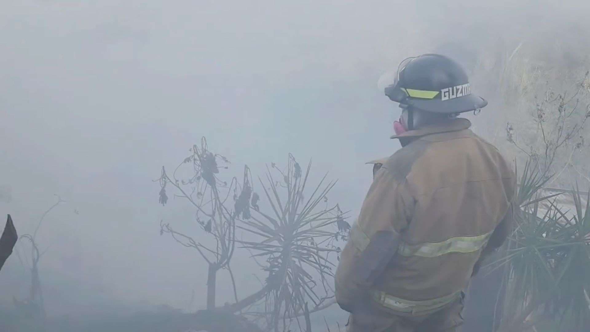ÚLTIMA HORA | Incendio consume más de 10 viviendas en Altos de Sinaí, zona 18
