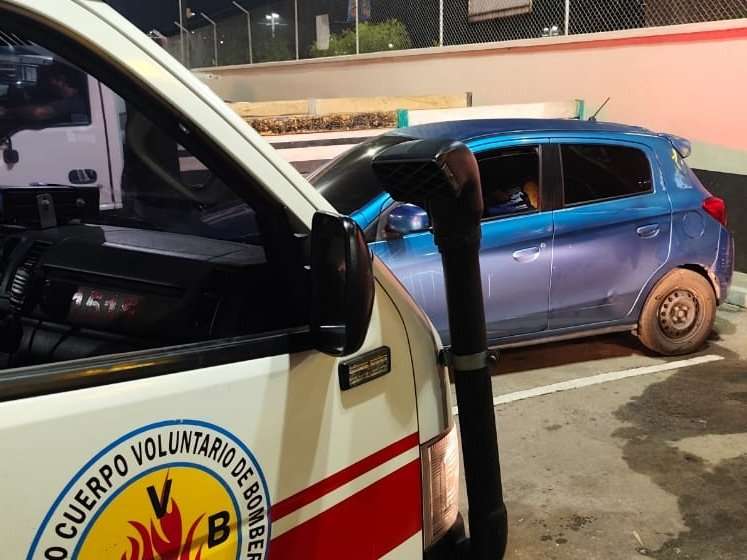 Hombre es herido de bala en estacionamiento de restaurante en la ruta al Pacífico