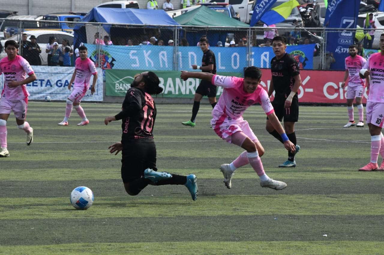 Mixco y Municipal dejan todo para la vuelta en el Trébol