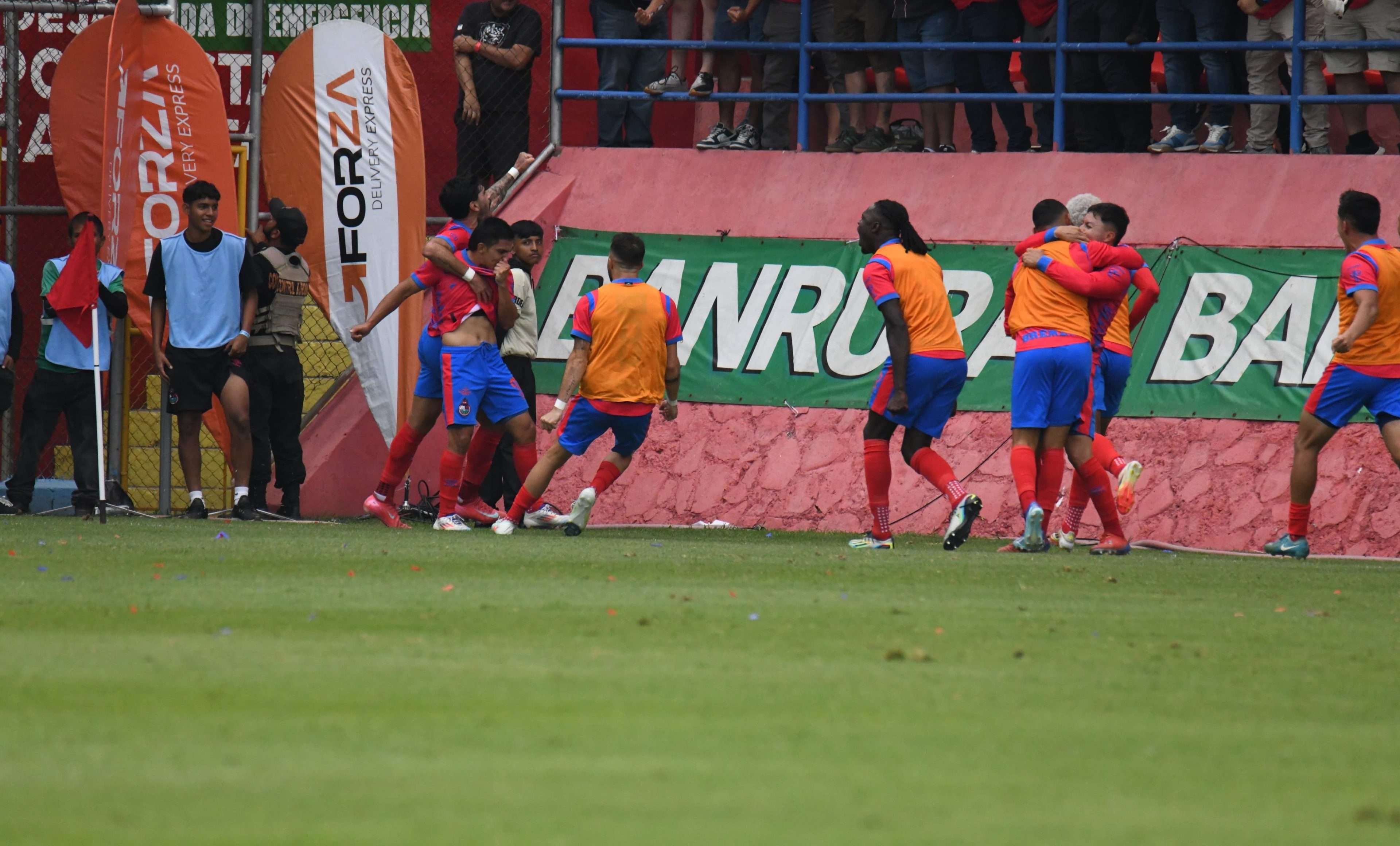 EN VIDEO | Así fue el gol de Jhon Méndez para la ventaja roja