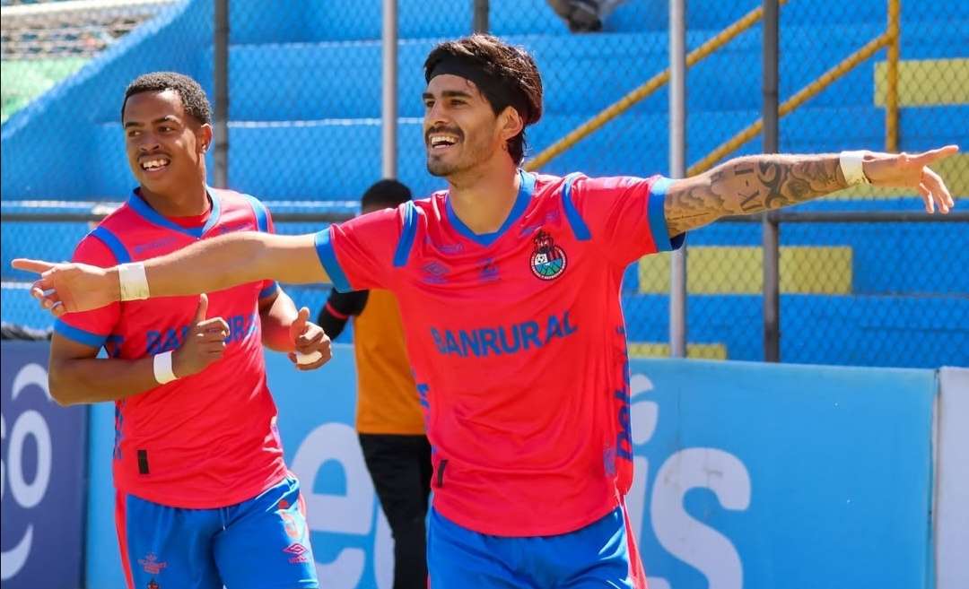 Santiago Gómez se despide de Municipal y su afición