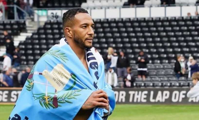 Nathaniel Méndez-Laing