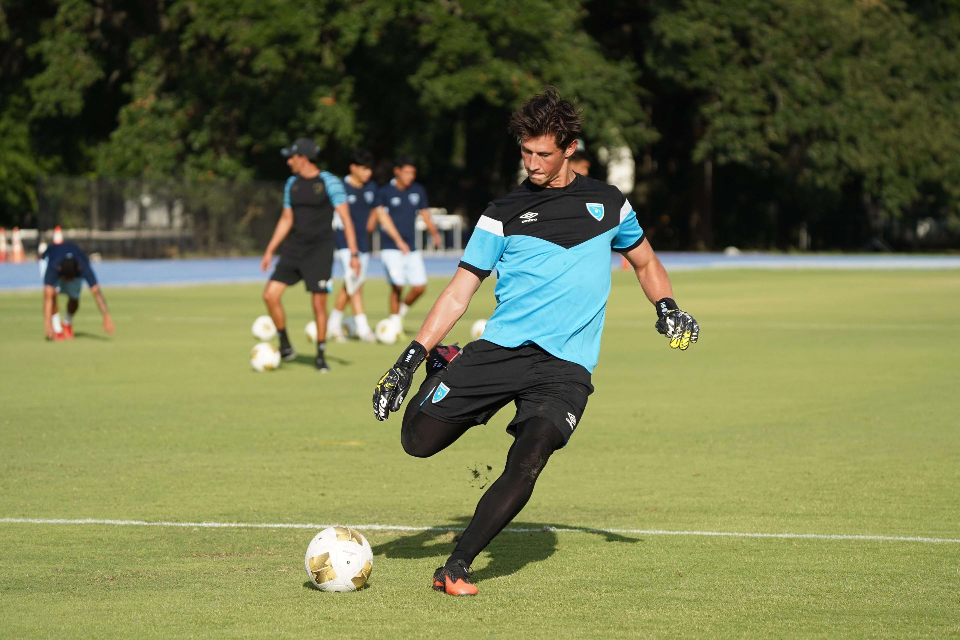 ¿Cómo se vive la pasión por Guatemala en Houston antes del partido decisivo contra Guadalupe?