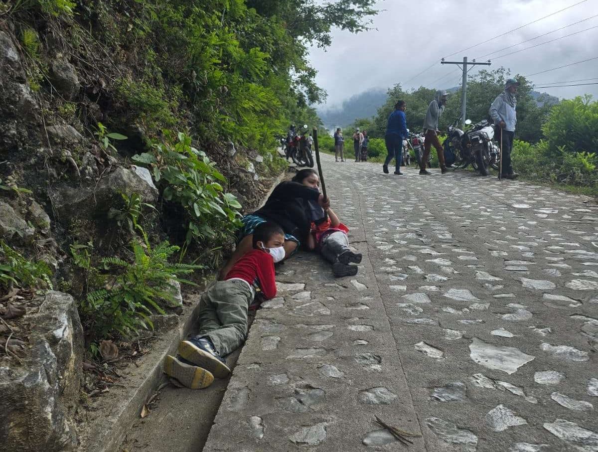 ¿Qué está pasando en Santa Rosalía Mármol? Desalojo deja heridos y muertos