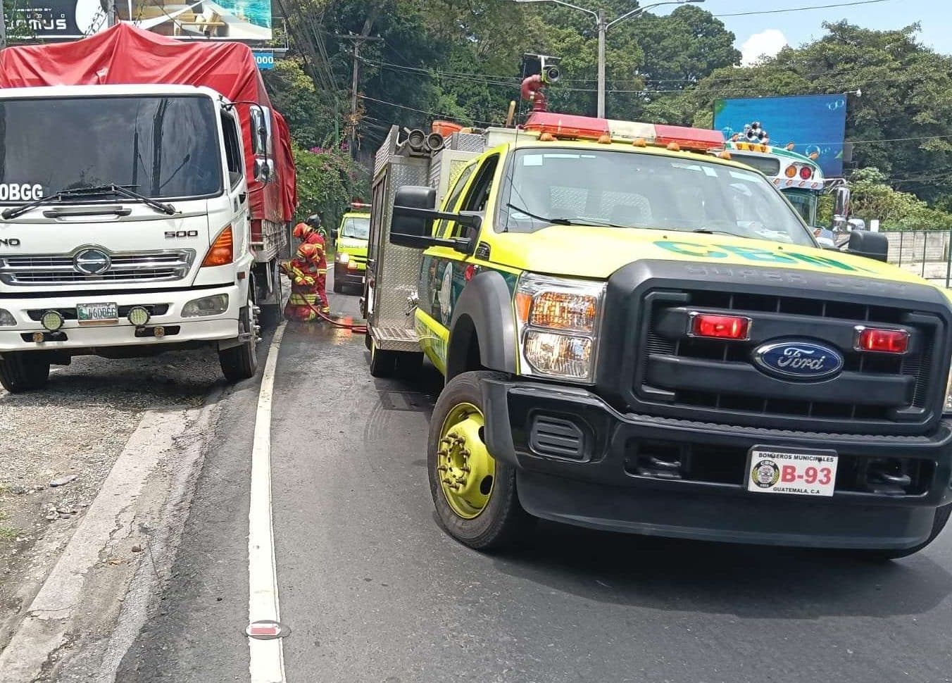 Vehículo pesado se incendia en carretera a El Salvador: ¡esto es lo que ocurrió!
