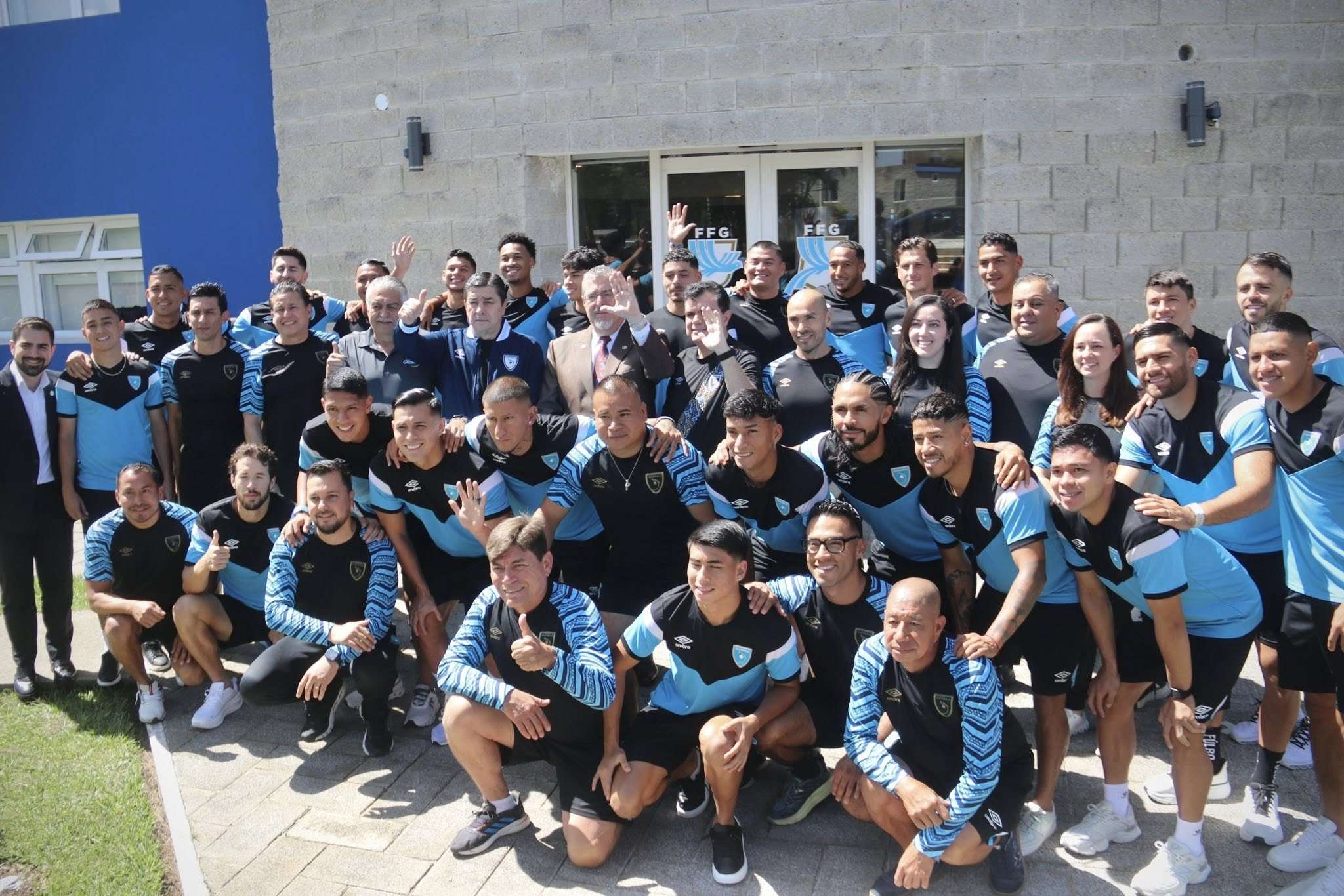 “18 millones de corazones laten por Guatemala”: el mensaje presidencial que alienta a la Selección Nacional