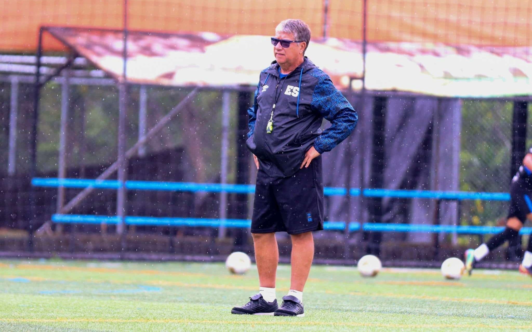 hernán bolillo gómez.