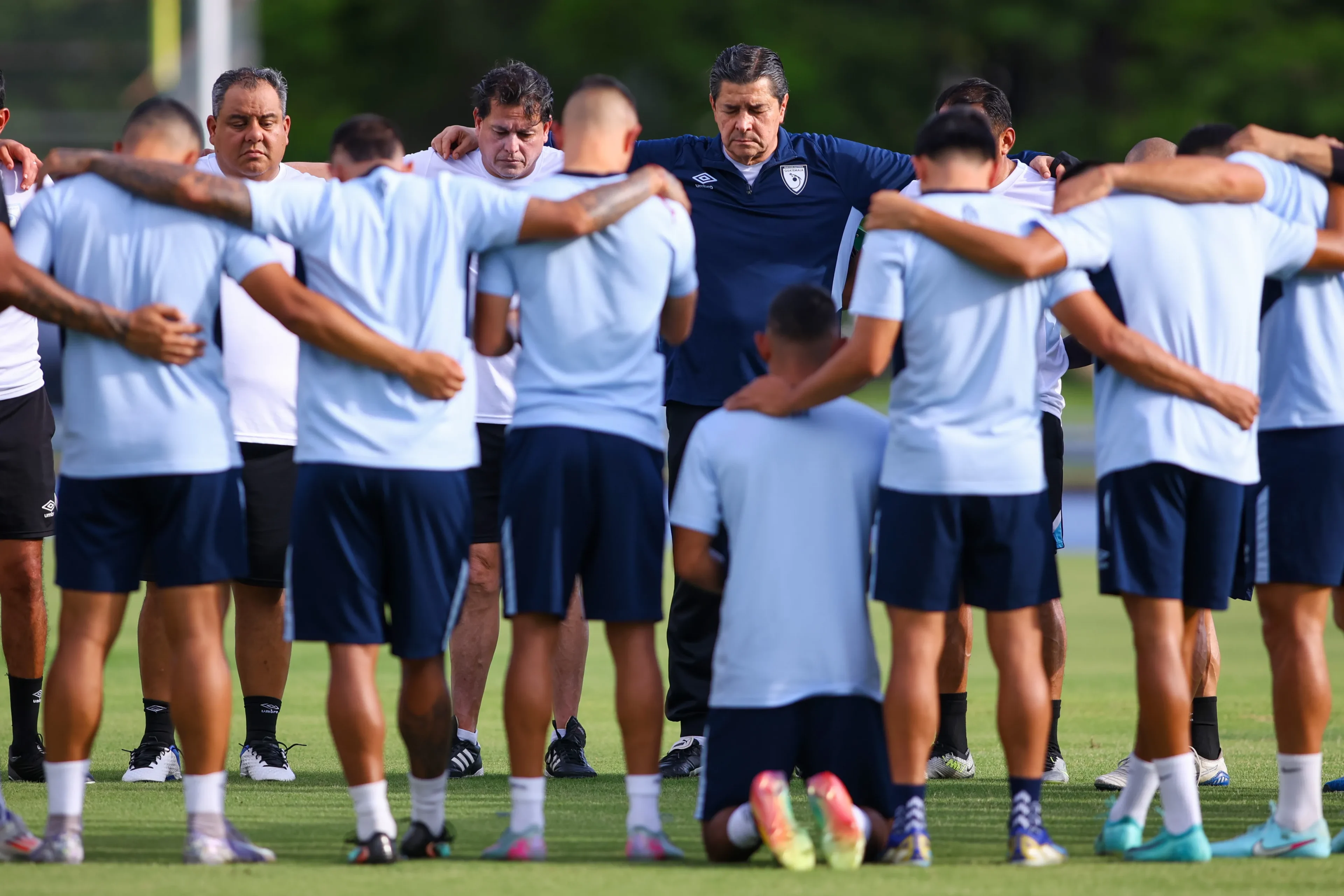 Luis Fernando Tena, el DT que está escribiendo un nuevo capítulo en la historia de Guatemala