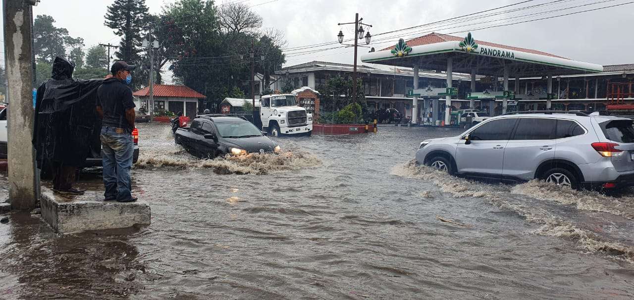 ¿Vives en zona de riesgo? Autoridades activan alertas por lluvias intensas
